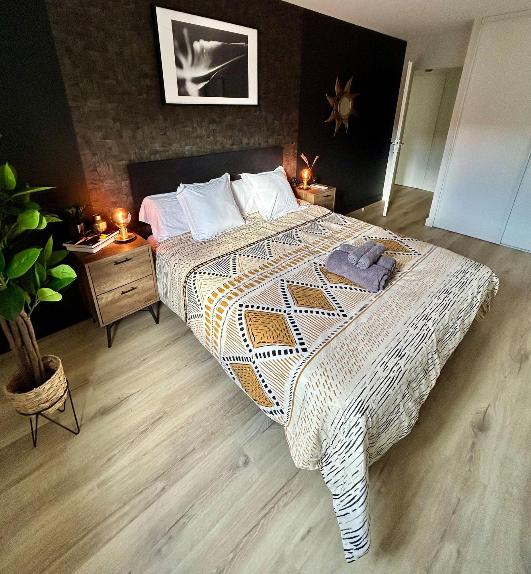 Ferienwohnung Modern 1 Bdr + Balcony + Free Parking + Ac + Pool L'Isle-d'Abeau Exterior foto
