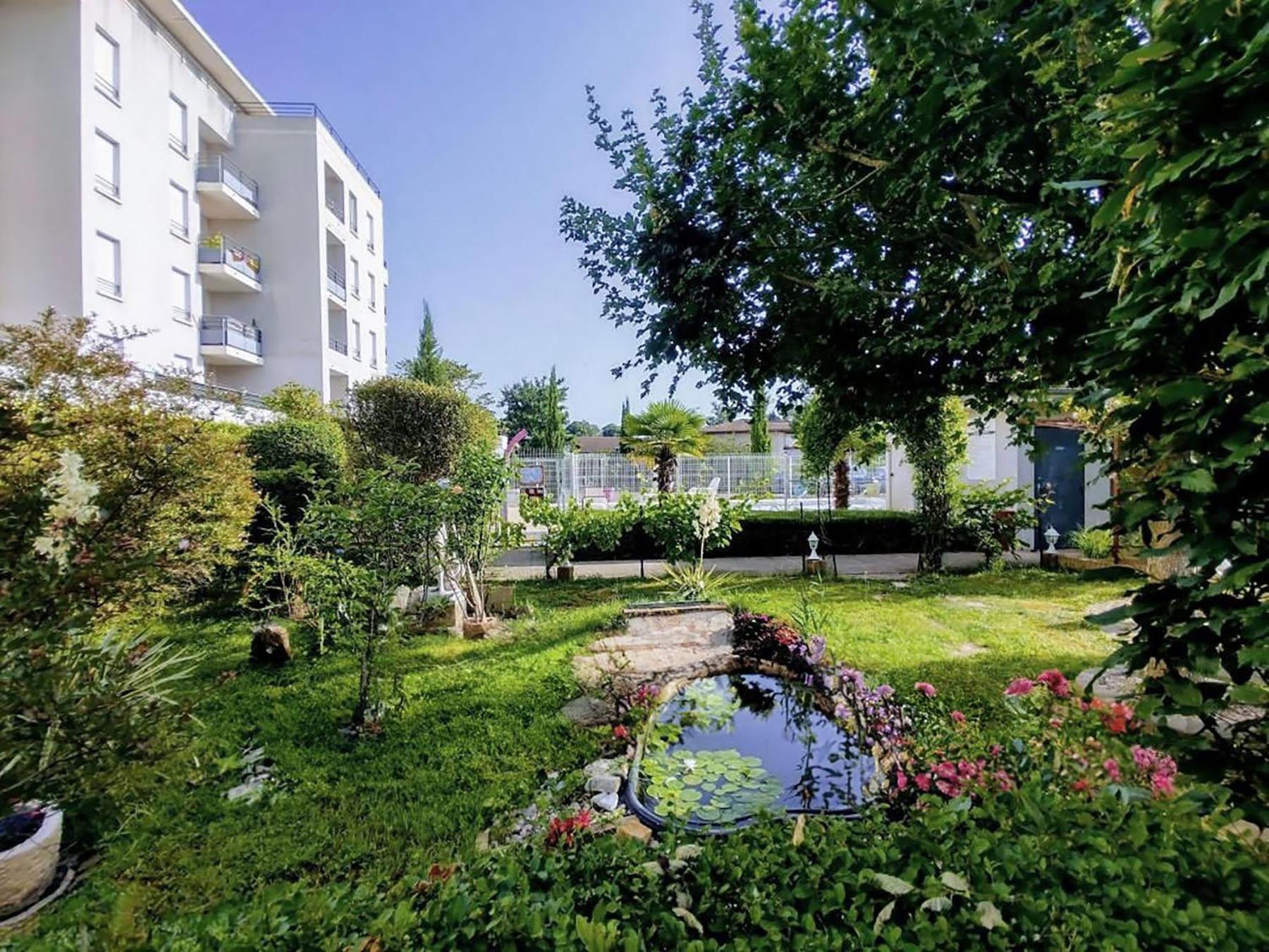 Ferienwohnung Modern 1 Bdr + Balcony + Free Parking + Ac + Pool L'Isle-d'Abeau Exterior foto
